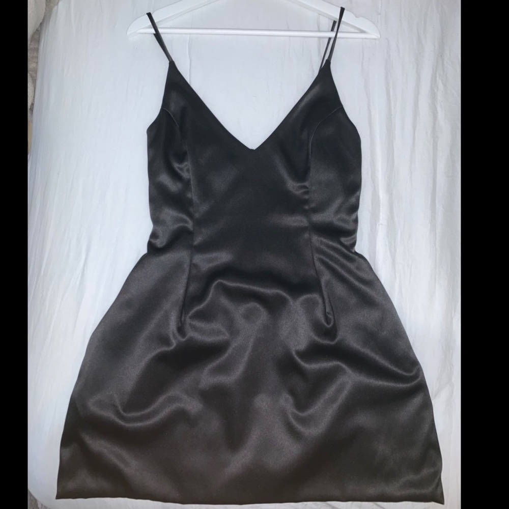 Selena Dress (BLACK) from Laura’s Boutique